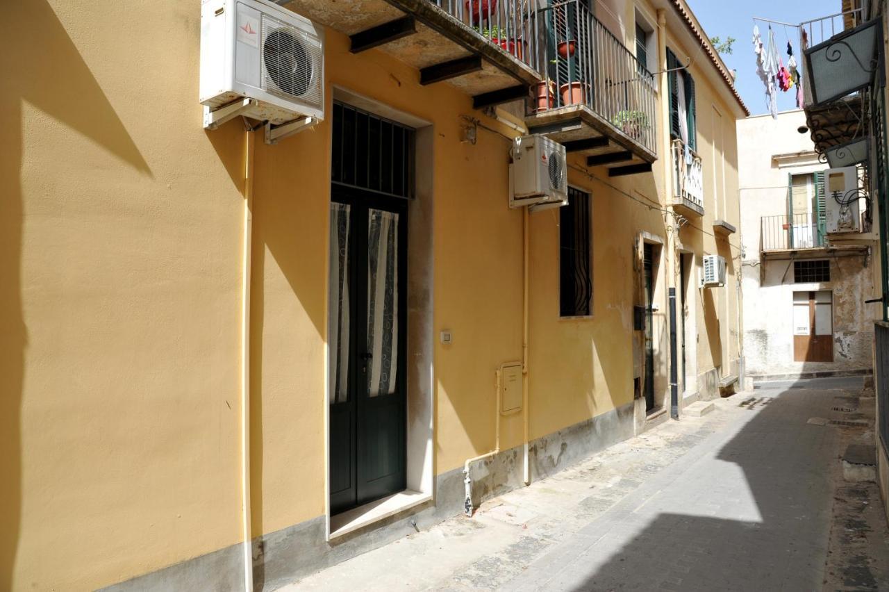 Casa Salonia Apartment Noto Exterior photo